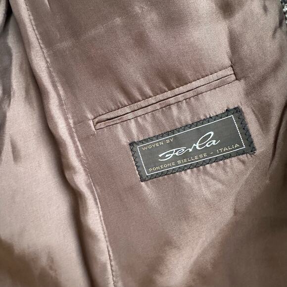 Arnold Brant Men’s Blazer - Size 38R - Made in Canada - Picture 9 of 10